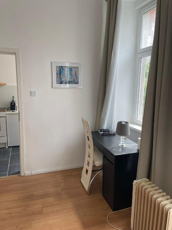 Small Apartment Near The Center Wien Exteriör bild
